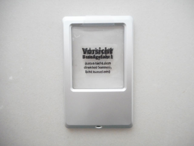 Card sized magnifier with LED light-SLM83
