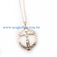 イエスクロスペンダントルーペ